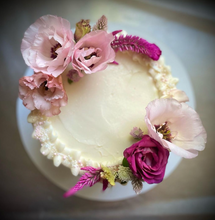 Load image into Gallery viewer, APPLE CIDER CAKE: bourbon + date caramel