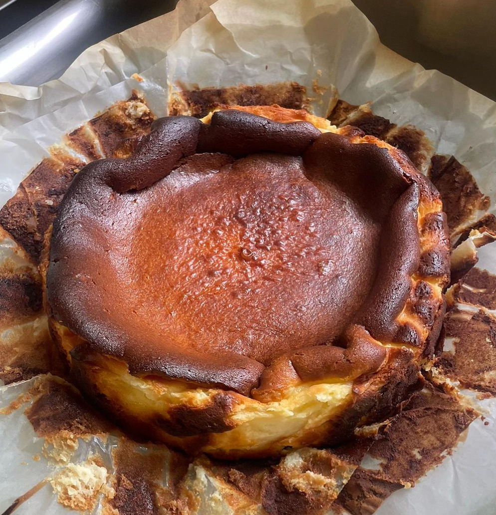 BASQUE CHEESECAKE FLOUR GIRL