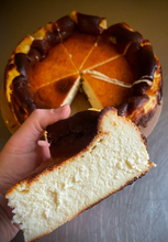 Load image into Gallery viewer, BASQUE CHEESECAKE