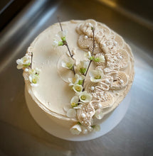 Load image into Gallery viewer, HAZELNUT MASCARPONE CREAM: apricot jam + brown sugar