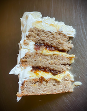 Load image into Gallery viewer, APPLE CIDER CAKE: bourbon + date caramel