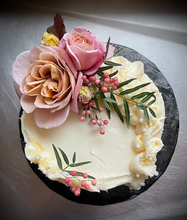 Load image into Gallery viewer, LEMON GINGERBREAD: mascarpone + pear butter

